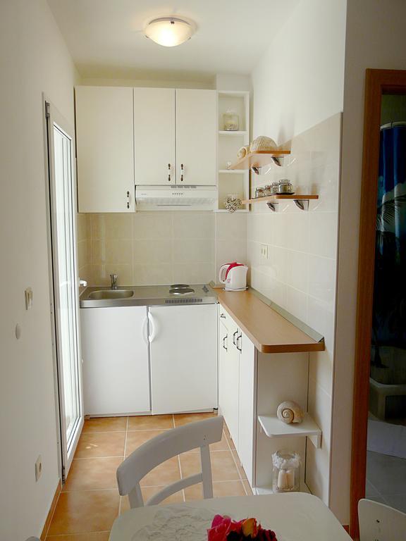 Apartment Luna Drvenik  Room photo